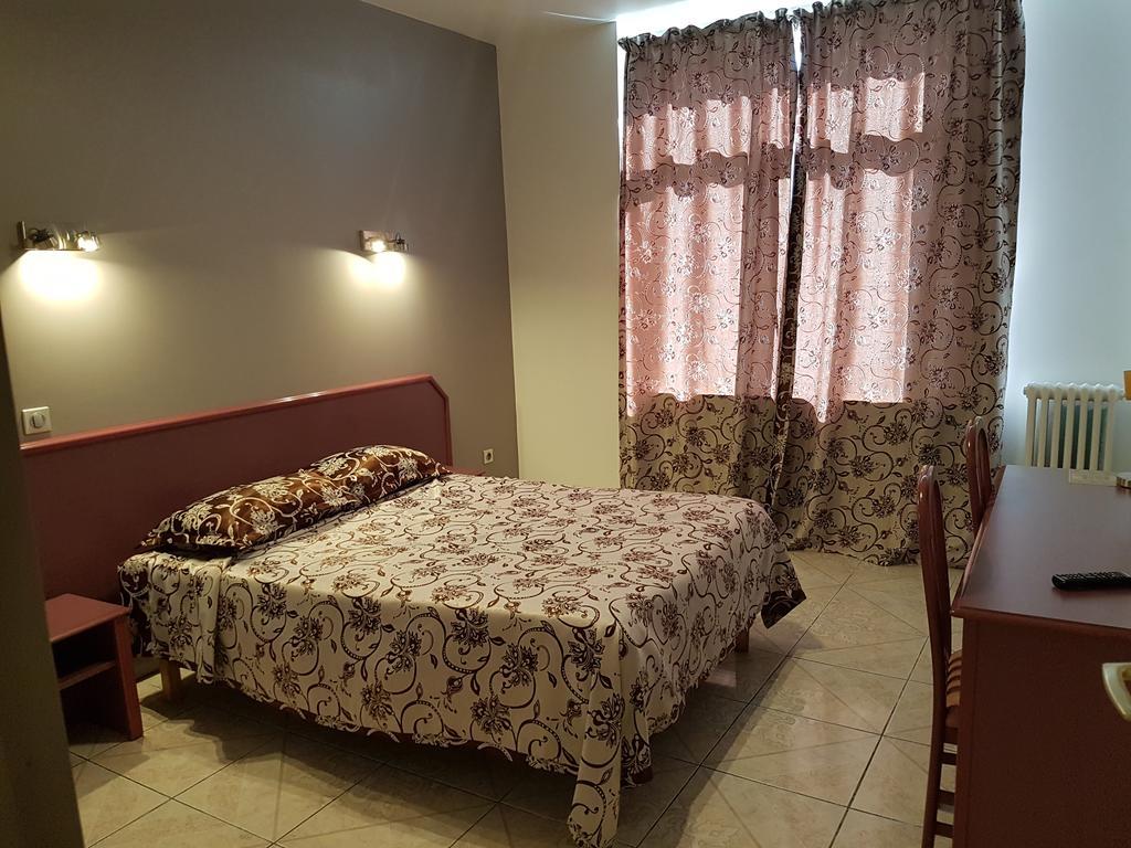 Hotel Coq Hardi Lille Luaran gambar