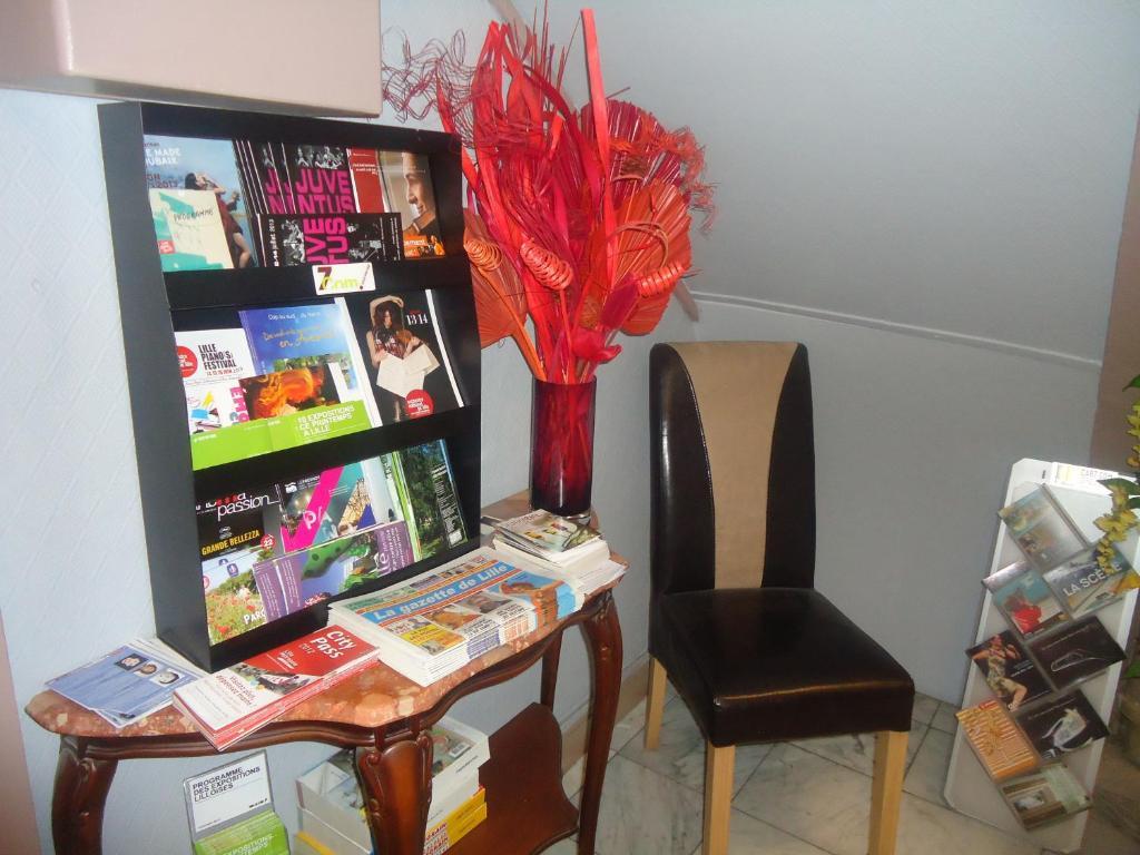 Hotel Coq Hardi Lille Luaran gambar